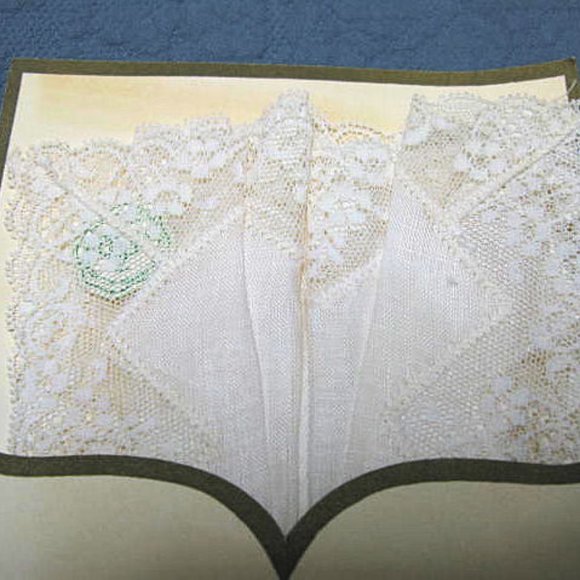 IRISH LACE WEDDING HANKIE, SAKS FIFTH AVE., IRISH LINEN  1965,  DESCO - Picture 2 of 4